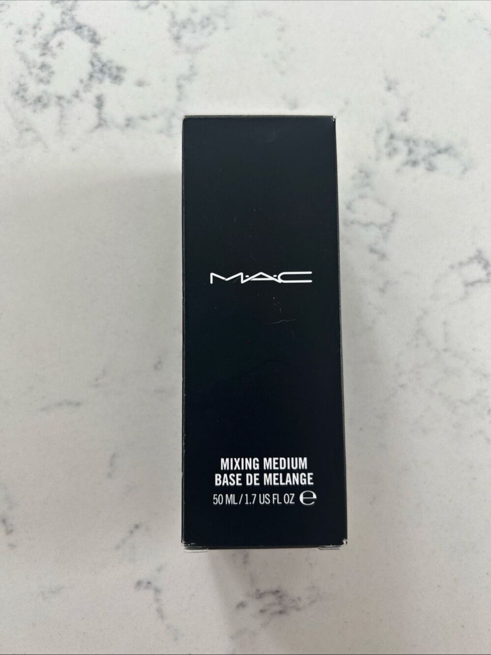 MAC Mixing Medium base. New in box.
